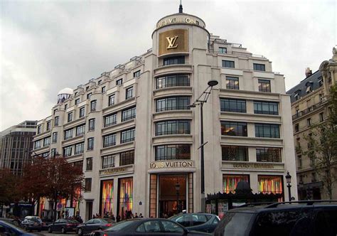 louis vuitton hotel paris price|louis vuitton in paris cost.